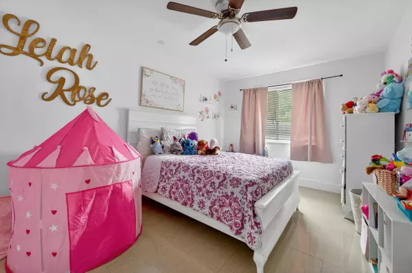 West Palm Beach, FL 33415,4739 Orleans CT D