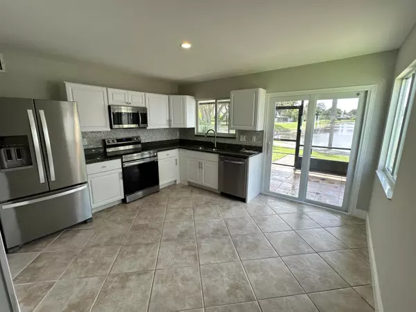 Boynton Beach, FL 33436,17 E Tara Lakes DR