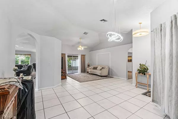 Lake Worth, FL 33467,7600 Cocoanut DR