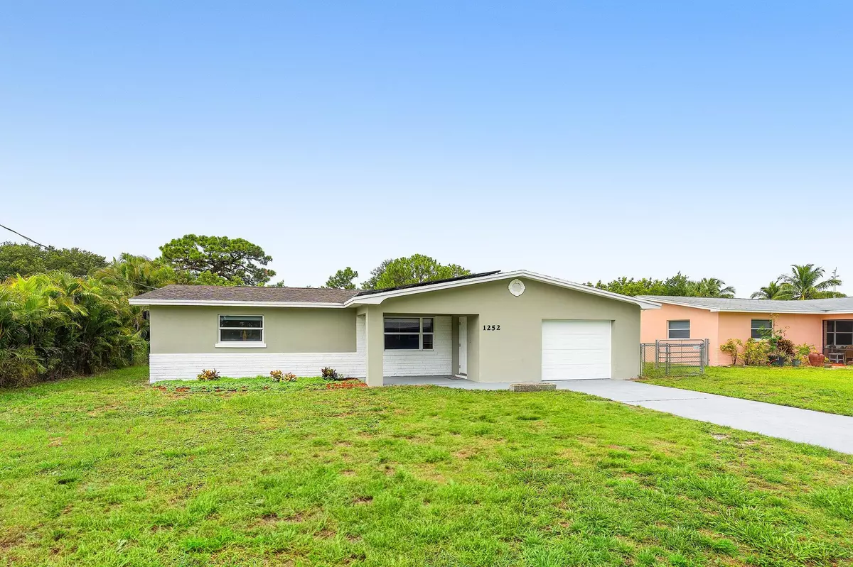 Jensen Beach, FL 34957,1252 NE South ST