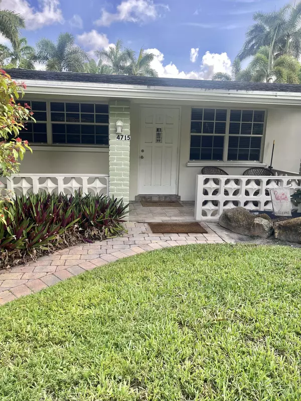Lake Worth, FL 33463,4715 Collier RD