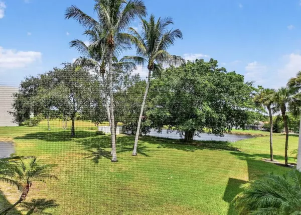 5650 Camino Del Sol 400, Boca Raton, FL 33433