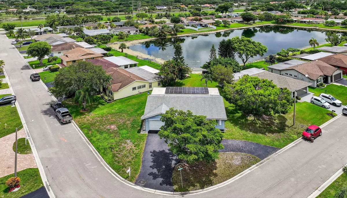 Tamarac, FL 33321,9735 NW 82nd ST
