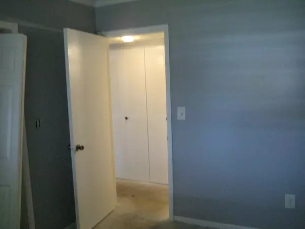 Jensen Beach, FL 34957,1600 NE Dixie Hwy HWY 10-107