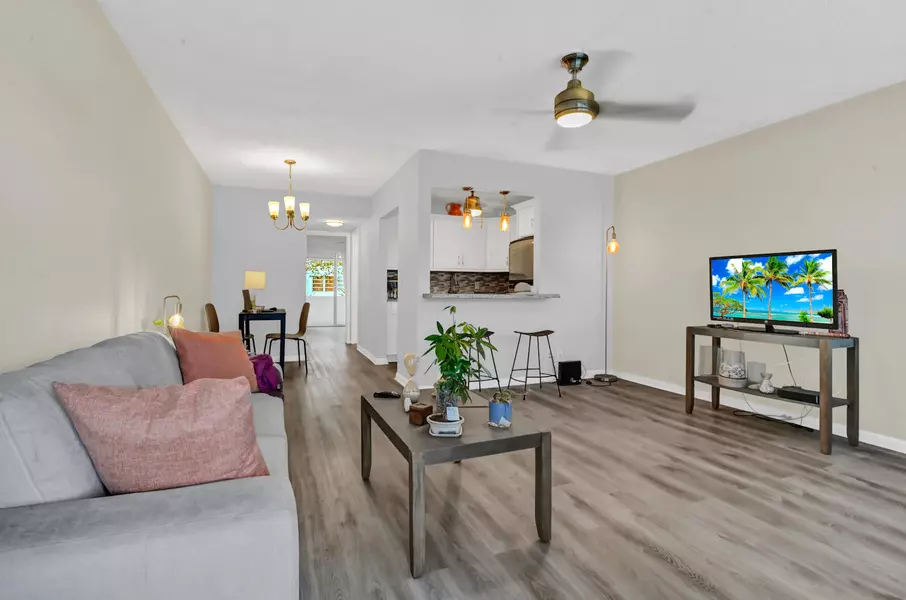 169 Oakridge L 169, Deerfield Beach, FL 33442