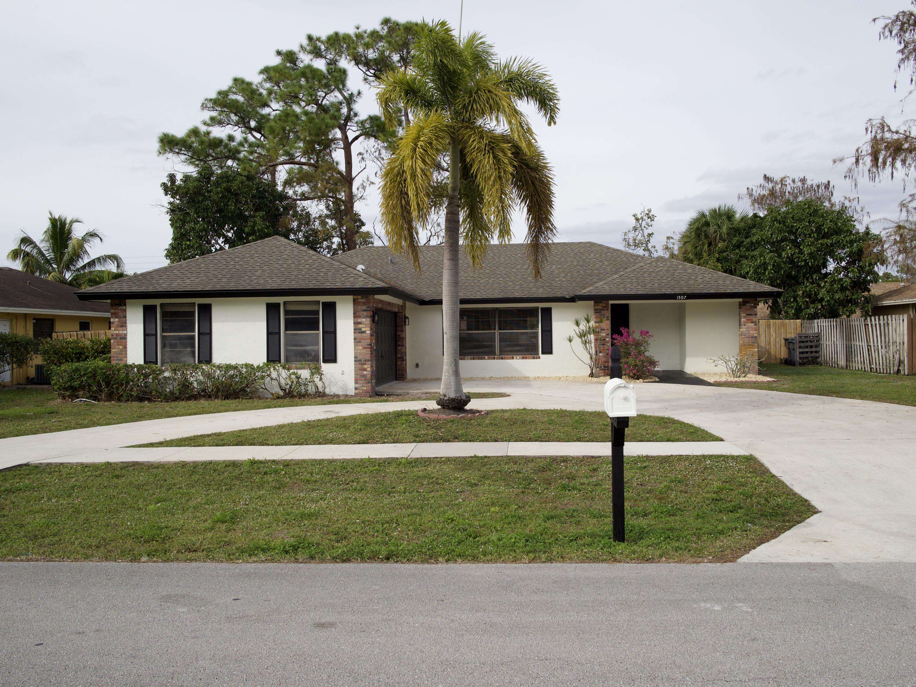 1507 Hollyhock RD, Wellington, FL 33414