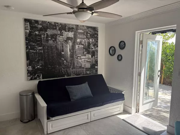 West Palm Beach, FL 33406,2565 Meadow RD