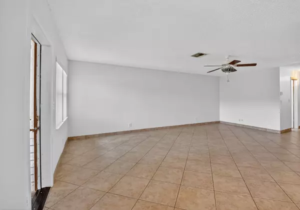 Delray Beach, FL 33484,5775 Wanda LN