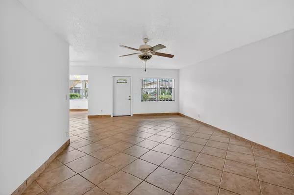 Delray Beach, FL 33484,5775 Wanda LN