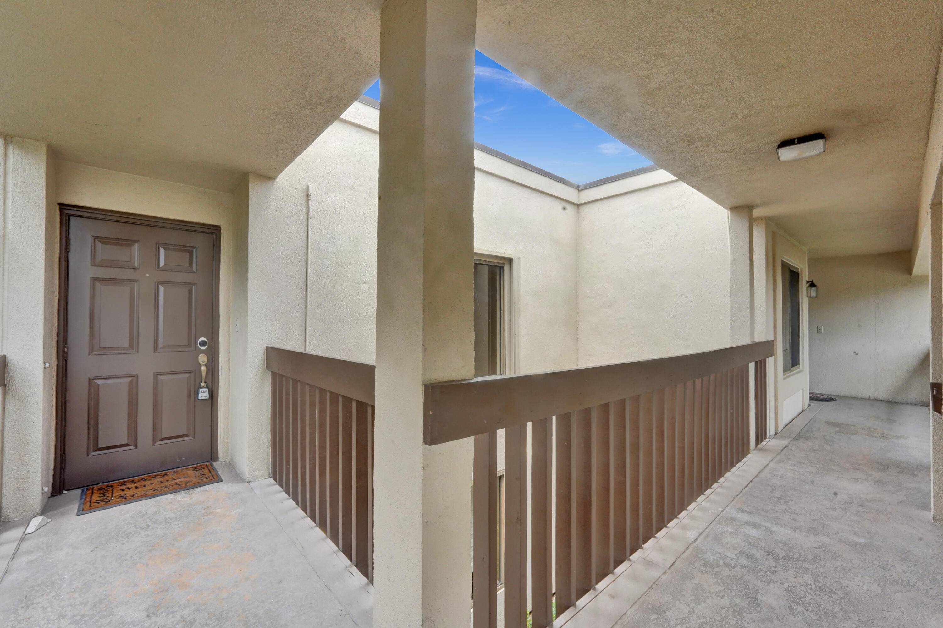 Boynton Beach, FL 33437,5306 Cedar Lake DR 201