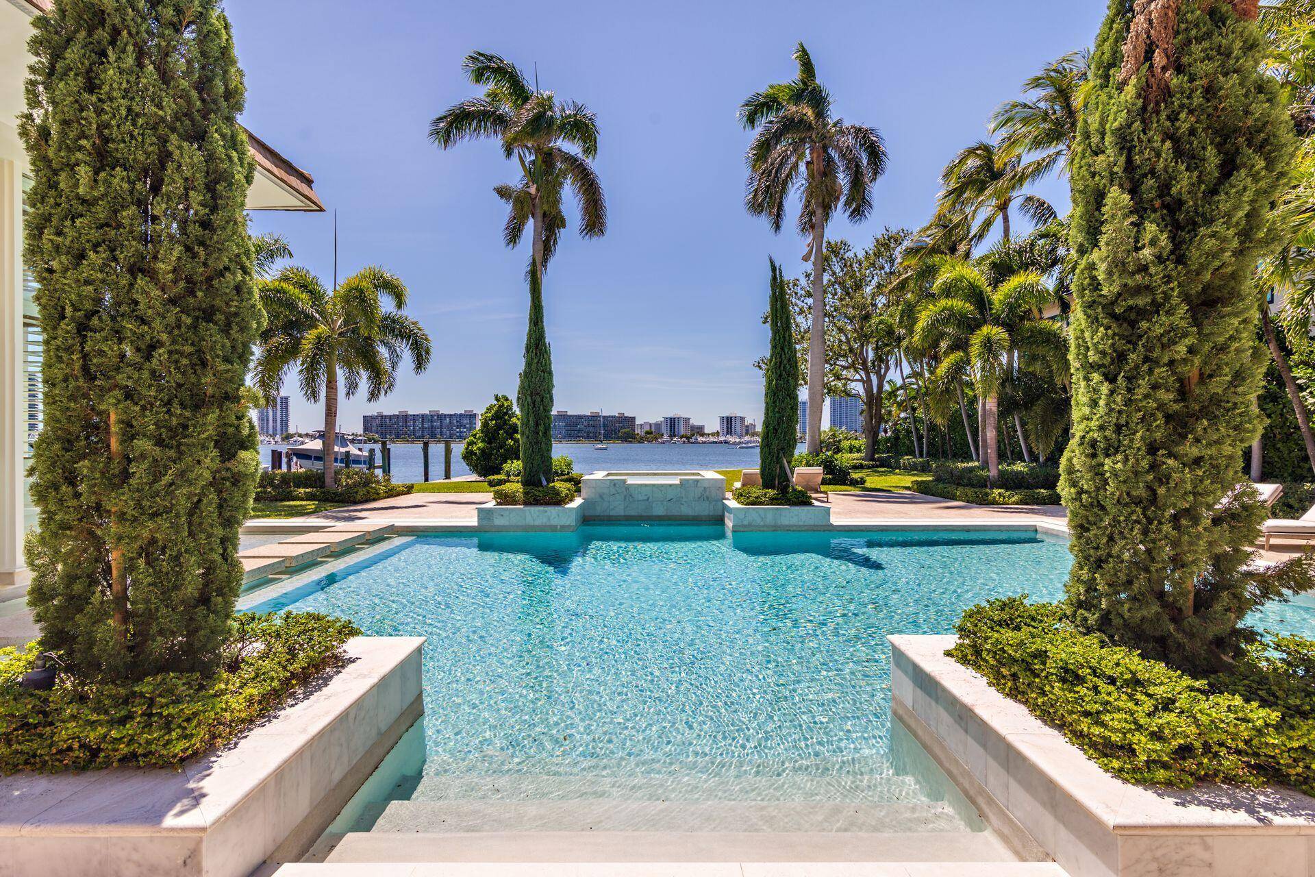 11067 Old Harbour RD, North Palm Beach, FL 33408