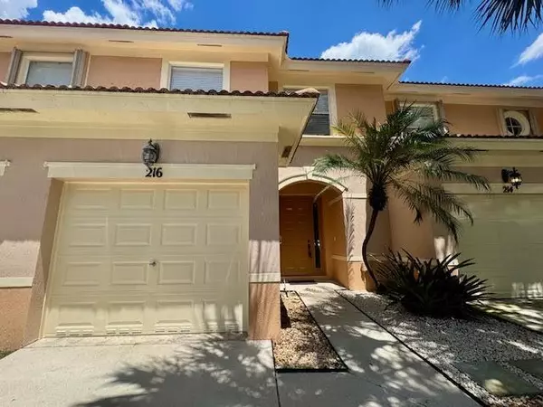216 River Bluff LN, Royal Palm Beach, FL 33411