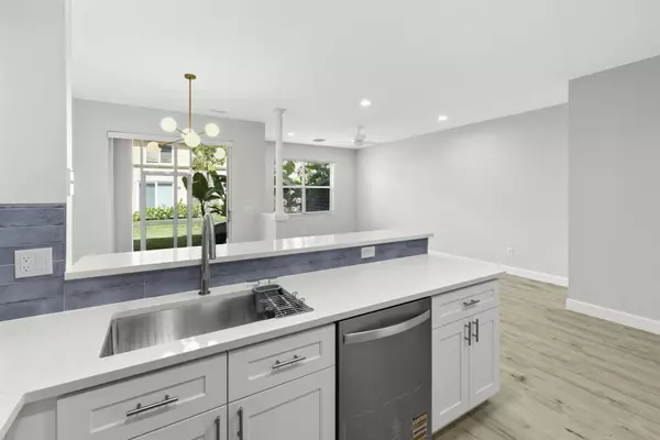 Royal Palm Beach, FL 33411,216 River Bluff LN