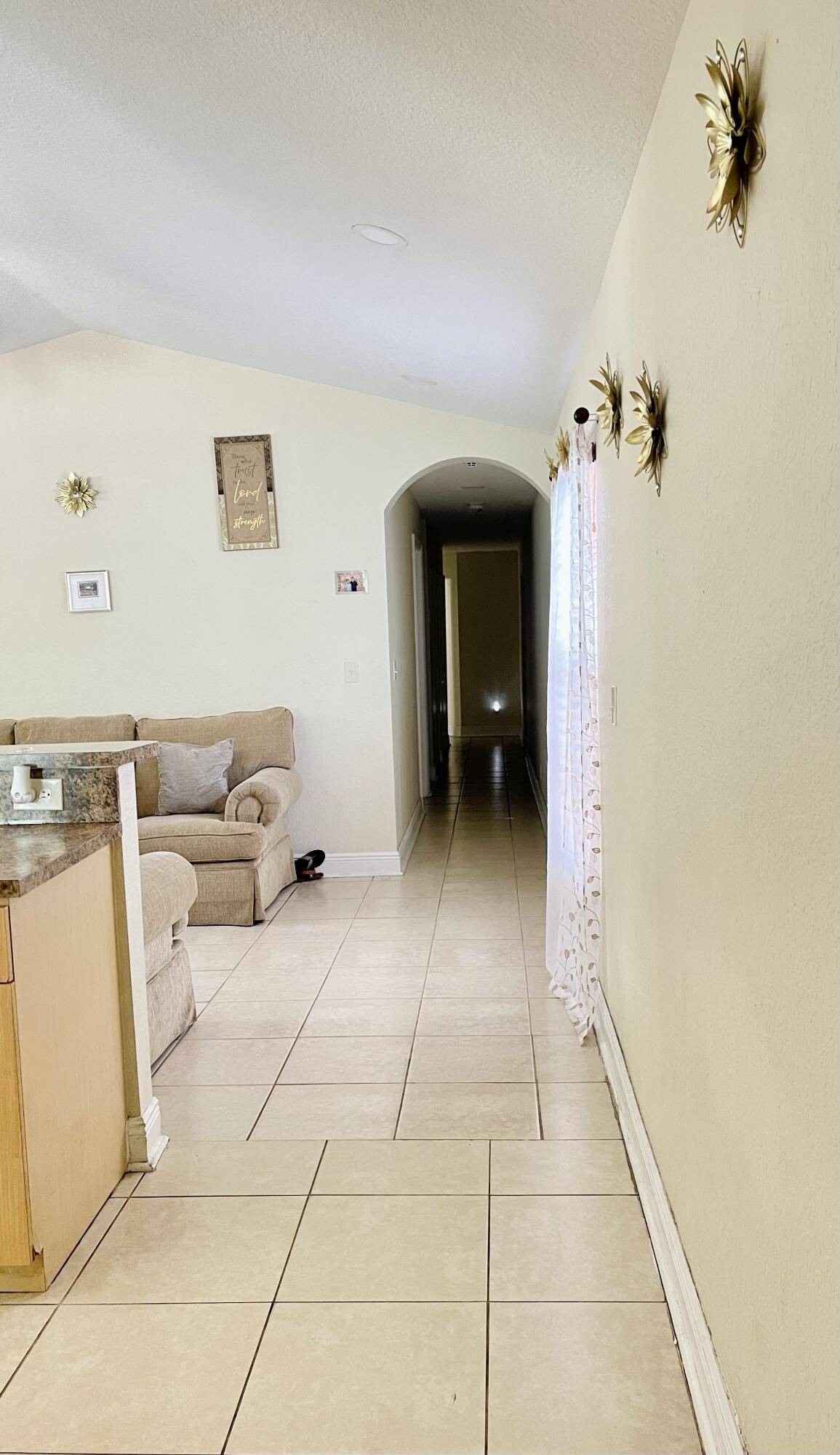 Lake Worth Beach, FL 33460,323 S F ST
