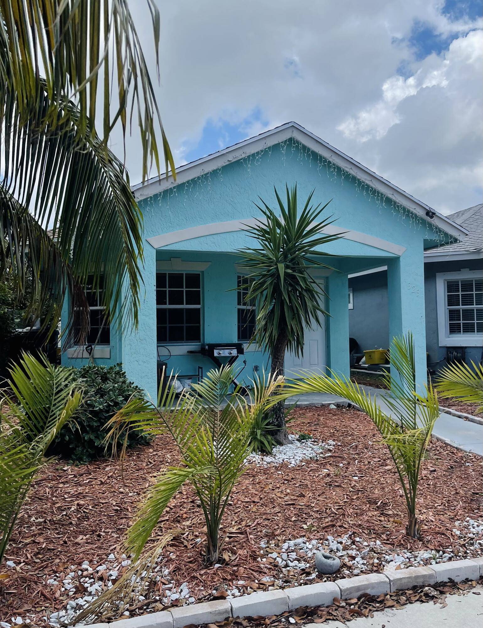 323 S F ST, Lake Worth Beach, FL 33460
