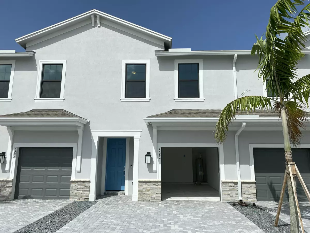 Stuart, FL 34997,7582 SW Linus LN