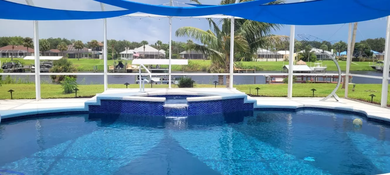 2736 SE Eagle DR, Port Saint Lucie, FL 34984