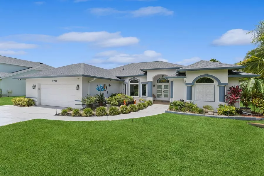 2736 SE Eagle DR, Port Saint Lucie, FL 34984