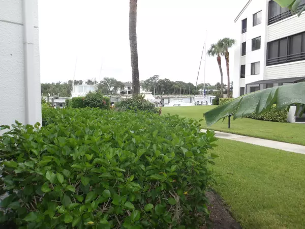 Juno Beach, FL 33408,918 Oak Harbour DR 918