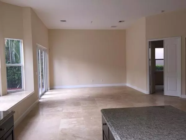 Boynton Beach, FL 33437,9887 Coronado Lake DR