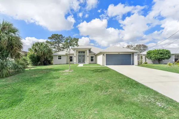 1174 SW Edinburgh DR, Port Saint Lucie, FL 34953