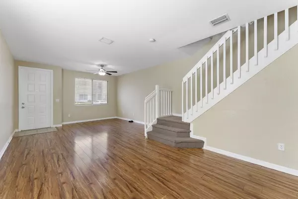 Riviera Beach, FL 33404,1955 Hibiscus LN