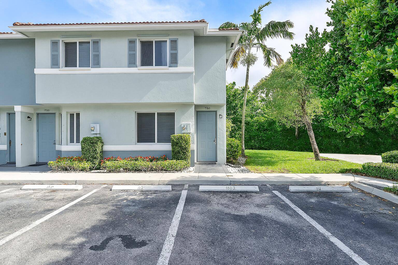 Riviera Beach, FL 33404,1955 Hibiscus LN