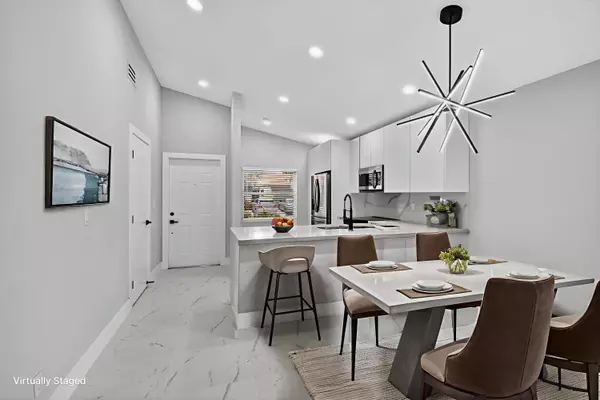 Boca Raton, FL 33496,8137 Windgate DR