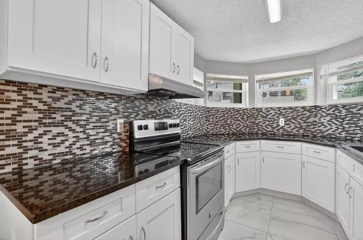 Boca Raton, FL 33428,9375 SW 61st WAY A12