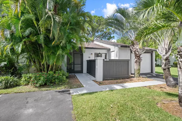 Royal Palm Beach, FL 33411,92 Conaskonk CIR