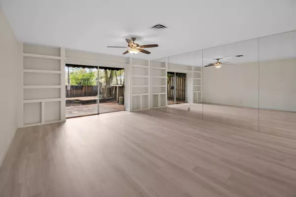 Pompano Beach, FL 33062,690 SE 23rd AVE 3