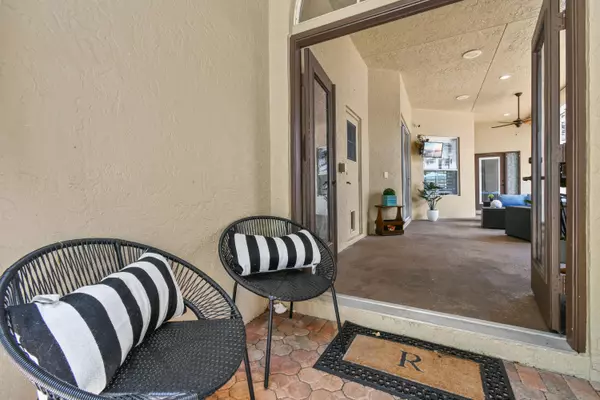 Jupiter, FL 33458,303 Hardwood PT