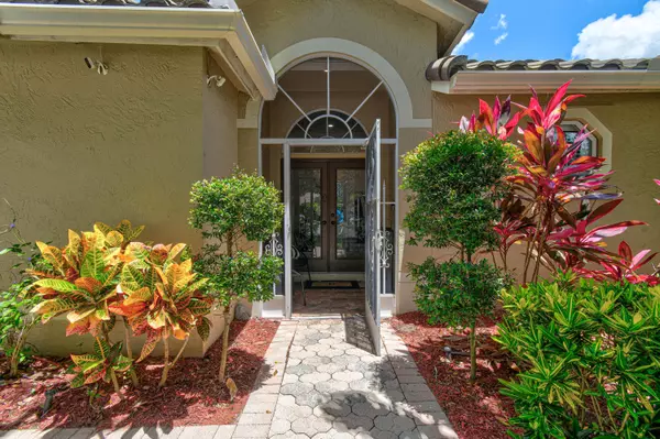 Jupiter, FL 33458,303 Hardwood PT