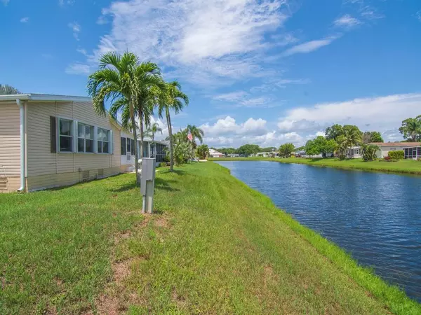 Fort Pierce, FL 34982,475 Pelican Shoal
