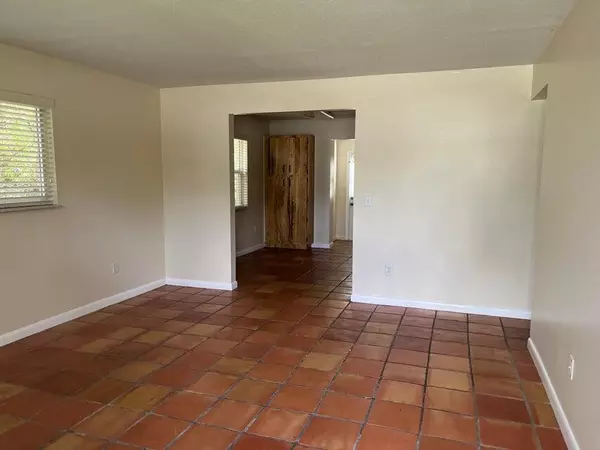 Greenacres, FL 33463,132 Jennings AVE