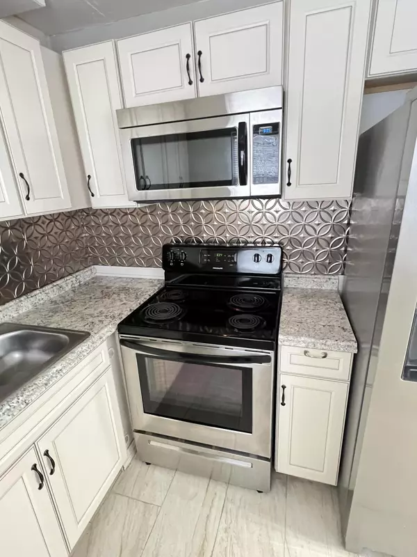 West Palm Beach, FL 33417,133 Sheffield F