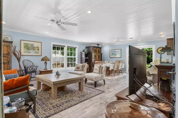 Vero Beach, FL 32963,2225 Genesea LN