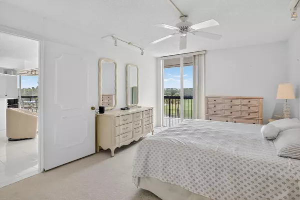 Boca Raton, FL 33434,1641 Bridgewood DR