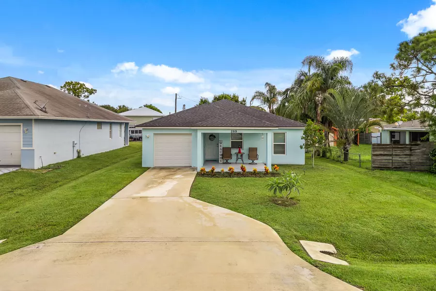 2919 SE Cypress ST, Stuart, FL 34997