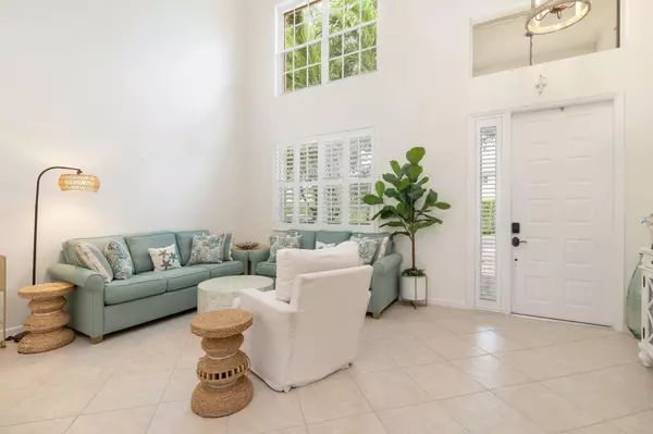 Palm Beach Gardens, FL 33418,117 Hidden Hollow DR