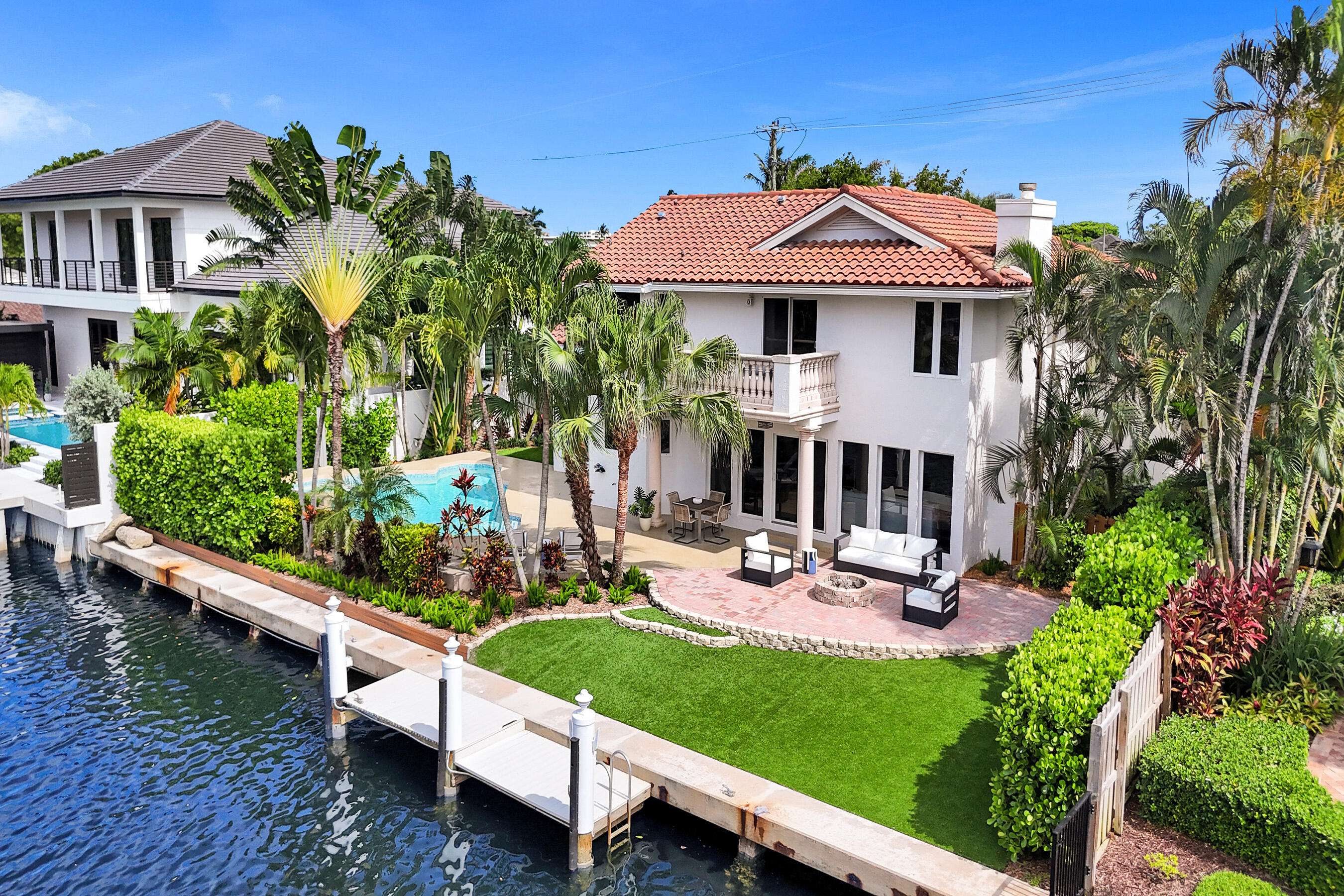 923 Dogwood DR, Delray Beach, FL 33483