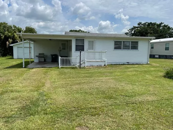 3105 SE 34th Court CT, Okeechobee, FL 34974