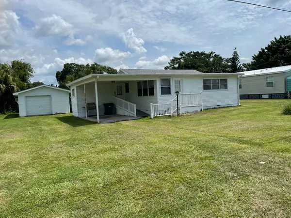 Okeechobee, FL 34974,3105 SE 34th Court CT