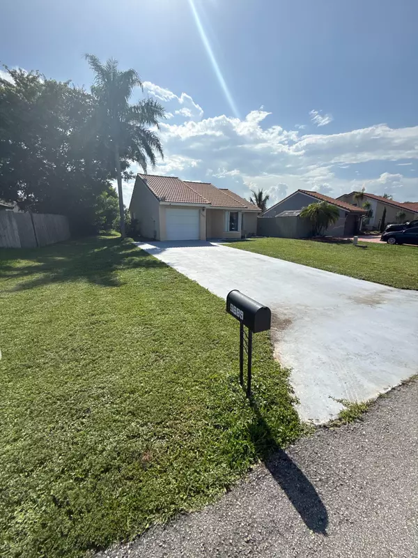 9689 S 63rd TRL, Boynton Beach, FL 33437