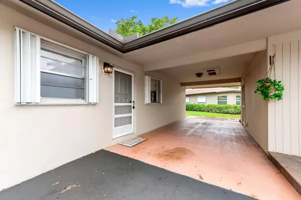 Delray Beach, FL 33445,155 Mockingbird LN