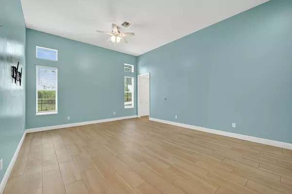 Port Saint Lucie, FL 34953,341 SW Kestor DR A
