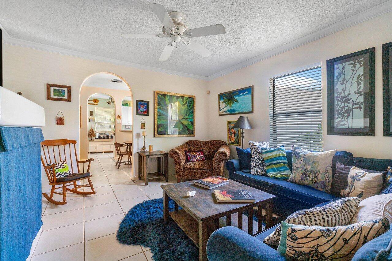 Lake Worth Beach, FL 33460,717 N L ST
