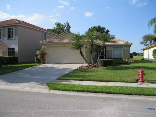 816 NW Greenwich CT, Port Saint Lucie, FL 34983