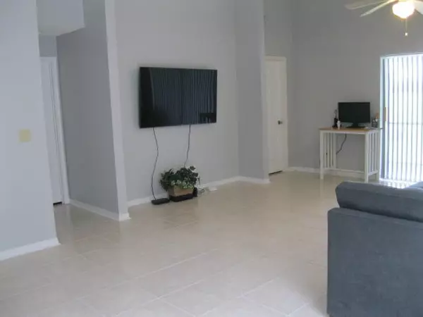 Port Saint Lucie, FL 34983,816 NW Greenwich CT