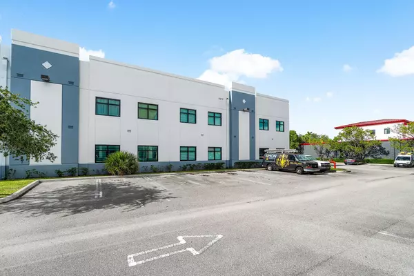 Royal Palm Beach, FL 33411,9100 Belvedere RD 102